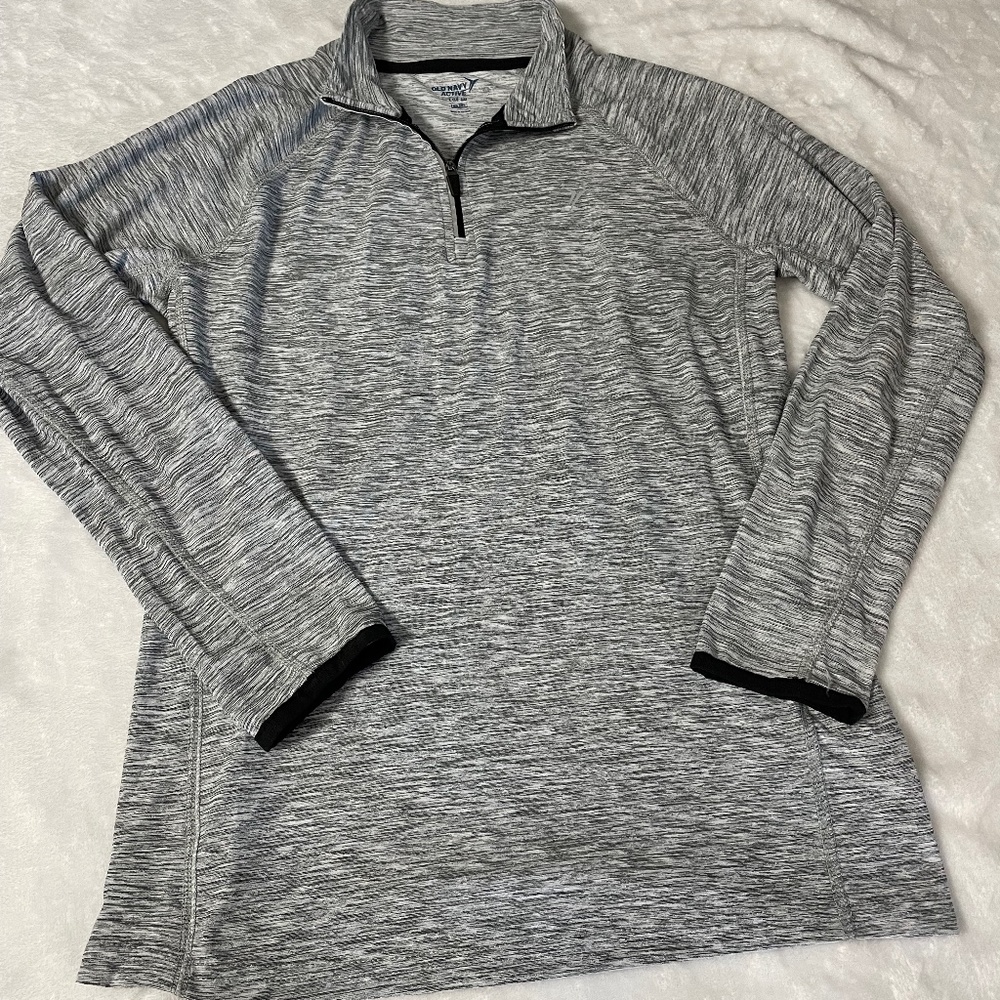 Old Navy Go Dry Active light Gray Youth L (10-12) long sleeve shirt
